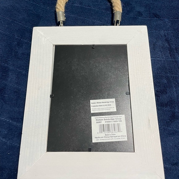 New! White Wash Weathered Nautical Wood 5” x 7” Photo Frame Dock Line Rope Hang - Picture 2 of 2